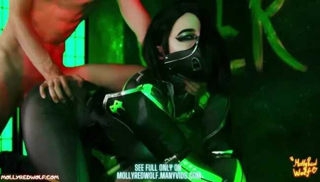 Men tiz chokib xotinimning sevgilisini ogzimga oldim.