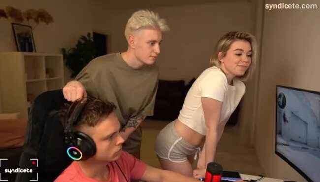 Porno BDSM anal plugs jinsiy qul kokrak uchlari Porno raqs nam qiz