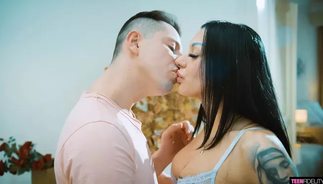 Dachniki spektaklining porno versiyasi