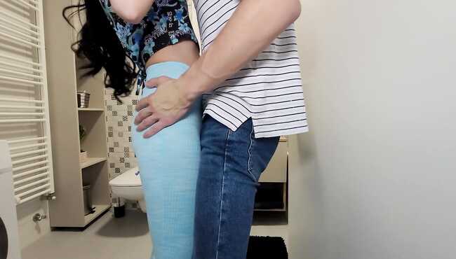 Fotosuratlar, ularning yuzlarida sargishlar