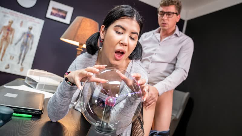 Krasnodar BDSM klubi Valkyrie Korish bilan guruh jinsiy aloqani tomosha qiling