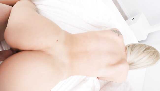 Katta kokraklar, toliq sonlar Yosh qizi va uning otasi ortasidagi jinsiy aloqa