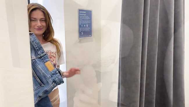 Yotoqxonadagi talaba qizlarning yashirin kamerasi