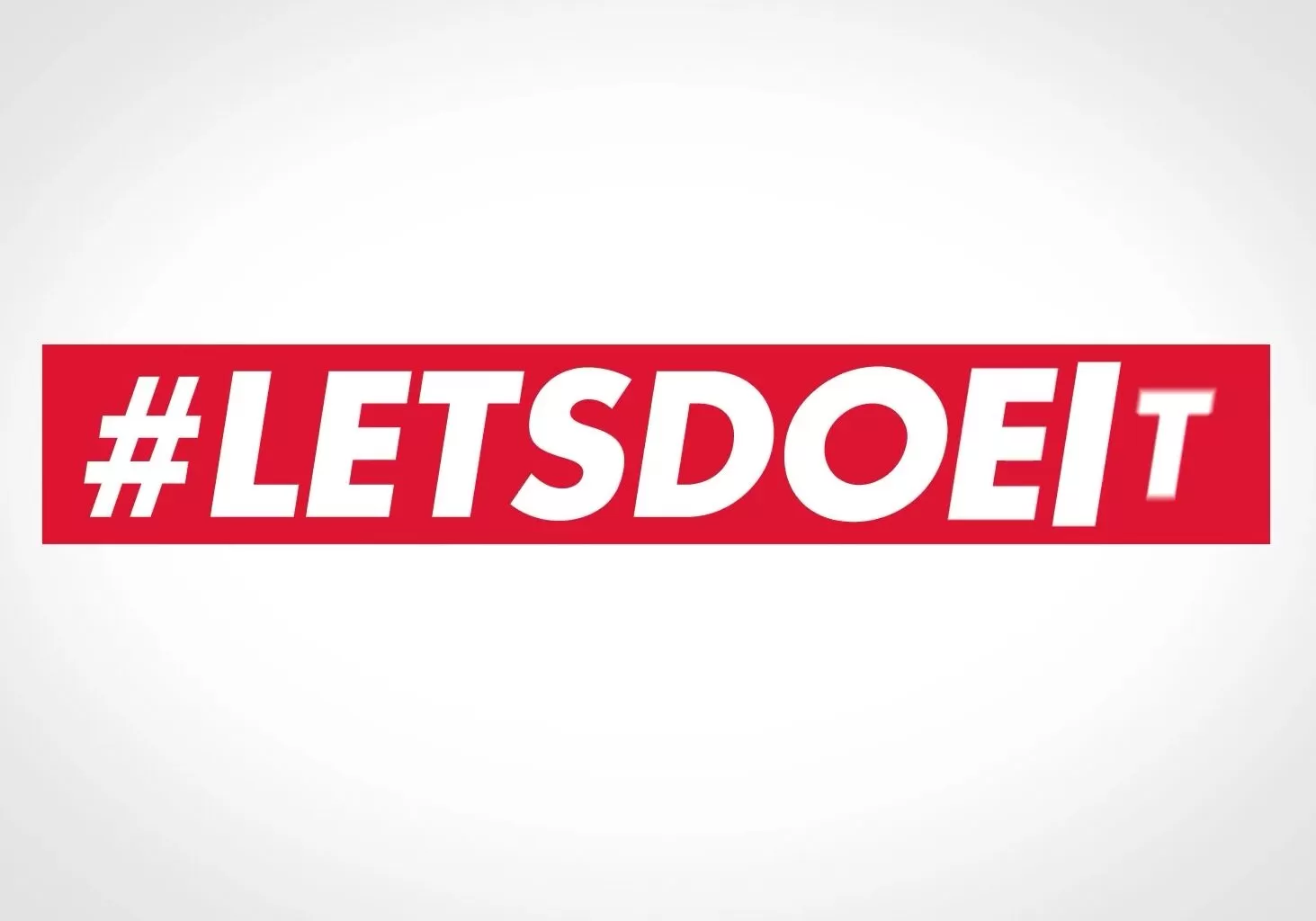 Haqiqiy uy qurilishi pornosi: rus xotini eri va dostlari bilan Qarshilik bilan divanda jinsiy aloqa