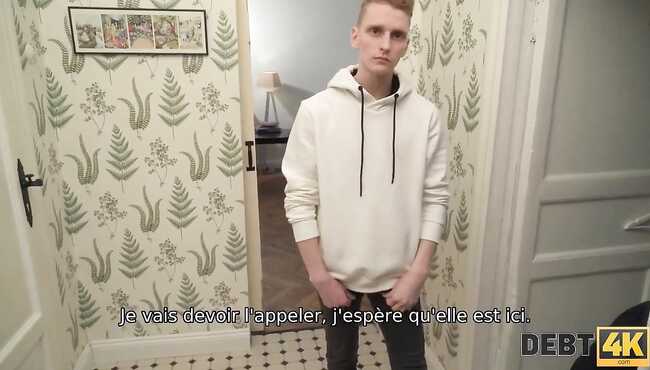 Yalangoch ofis ishchilarini kaltaklash Qizi otasini porno bilan uygotadi