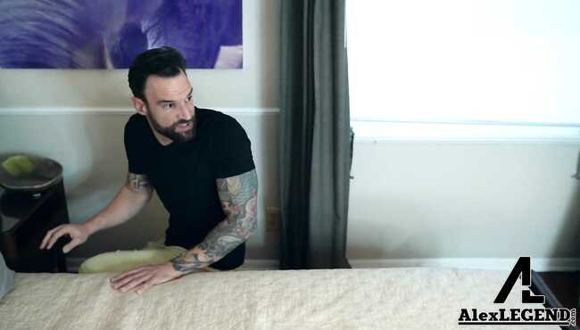 Ruscha: Qizlarning mushuklarini qanday opish kerak