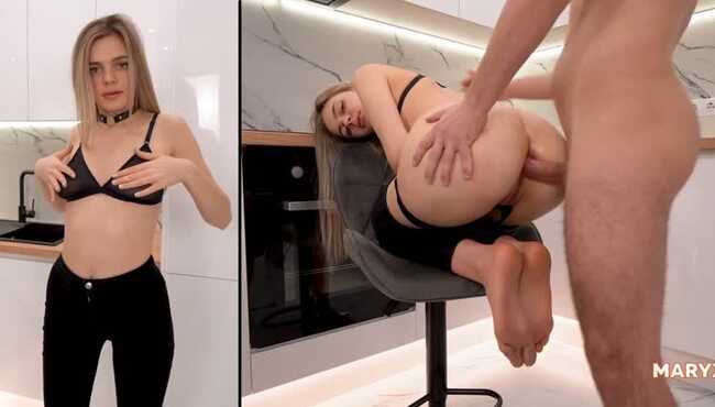 Qiz dugonasining qornini opmoqda (foto)