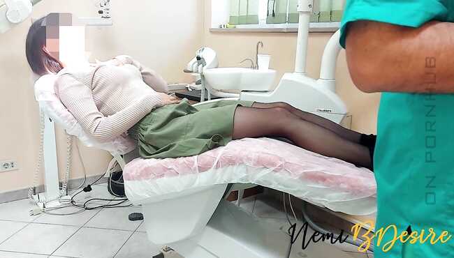 Onlayn külotdagi mushuk