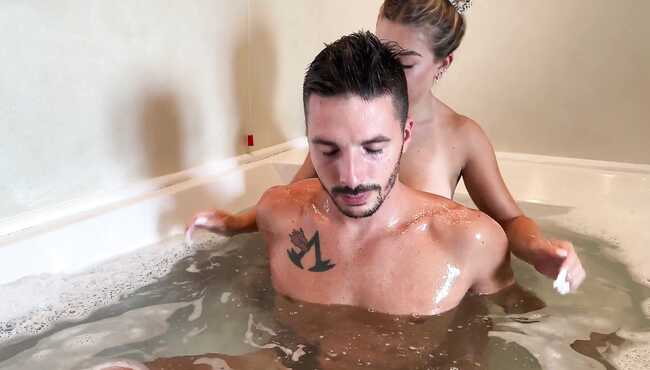 Kollej qizlari porno partiyalar onlayn Onlayn blowjob tomosha qiling