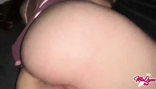 Qizlar yashirin kamerada dildo bilan onanizm qiladi Mening sevgilim sargish ayolimni sikadi