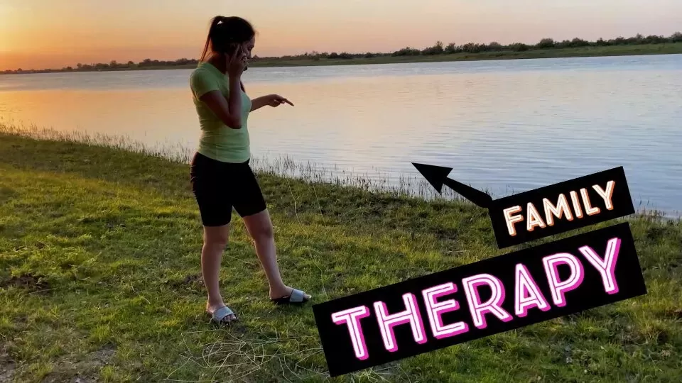 Toliq uzunlikdagi lateks porno Meni tarjimon bilan siking