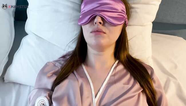 Qizni karavotga boglab sikishdi Elena Berkova jinsiy aloqa video