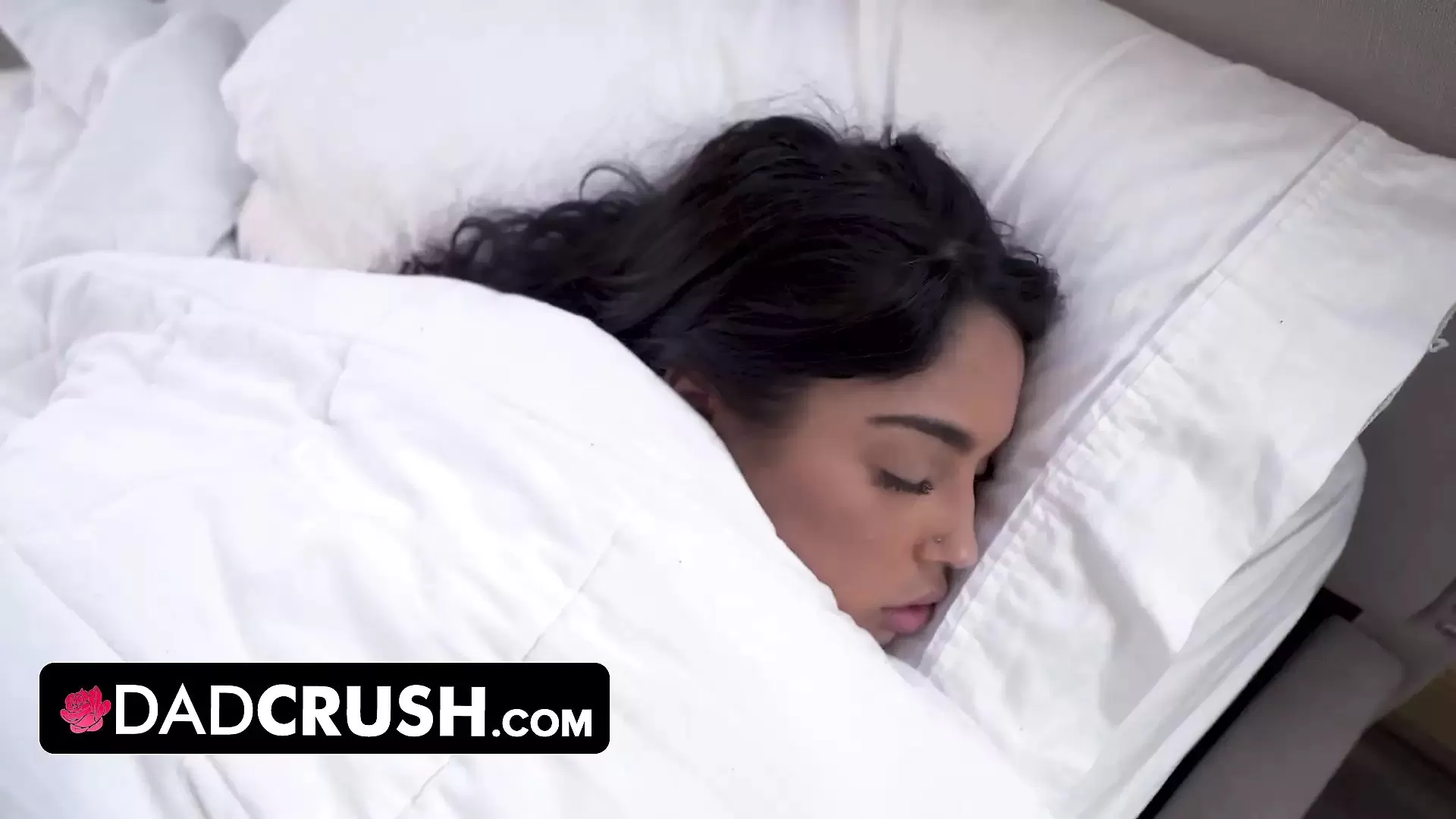 Yoshlar uchun jinsiy pozitsiyalar VKontakte-da yalangoch qizning fotosurati