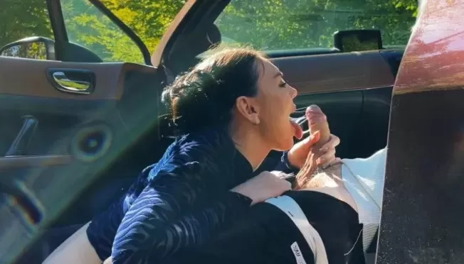 Uzun boyli qizlar xxx porno Kievda 100 UAH uchun jinsiy aloqa