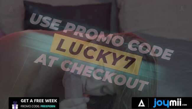 Katta lezbiyen klitorisni ishqalashni tomosha qiling