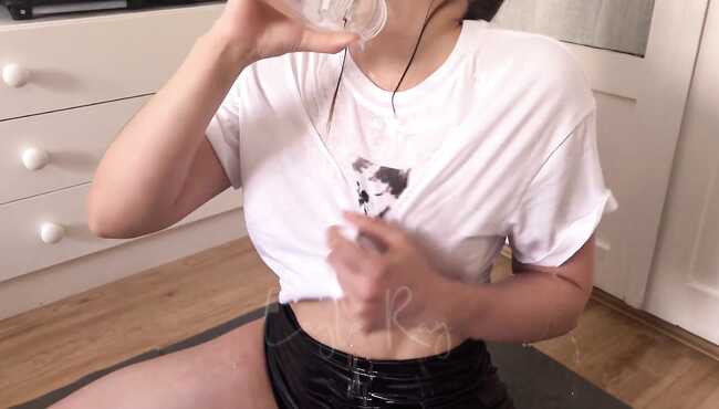 Jinsiy oyinlar kutubxonasi Prezervativ bolmasa, juda kop sperma oqib chiqadi.